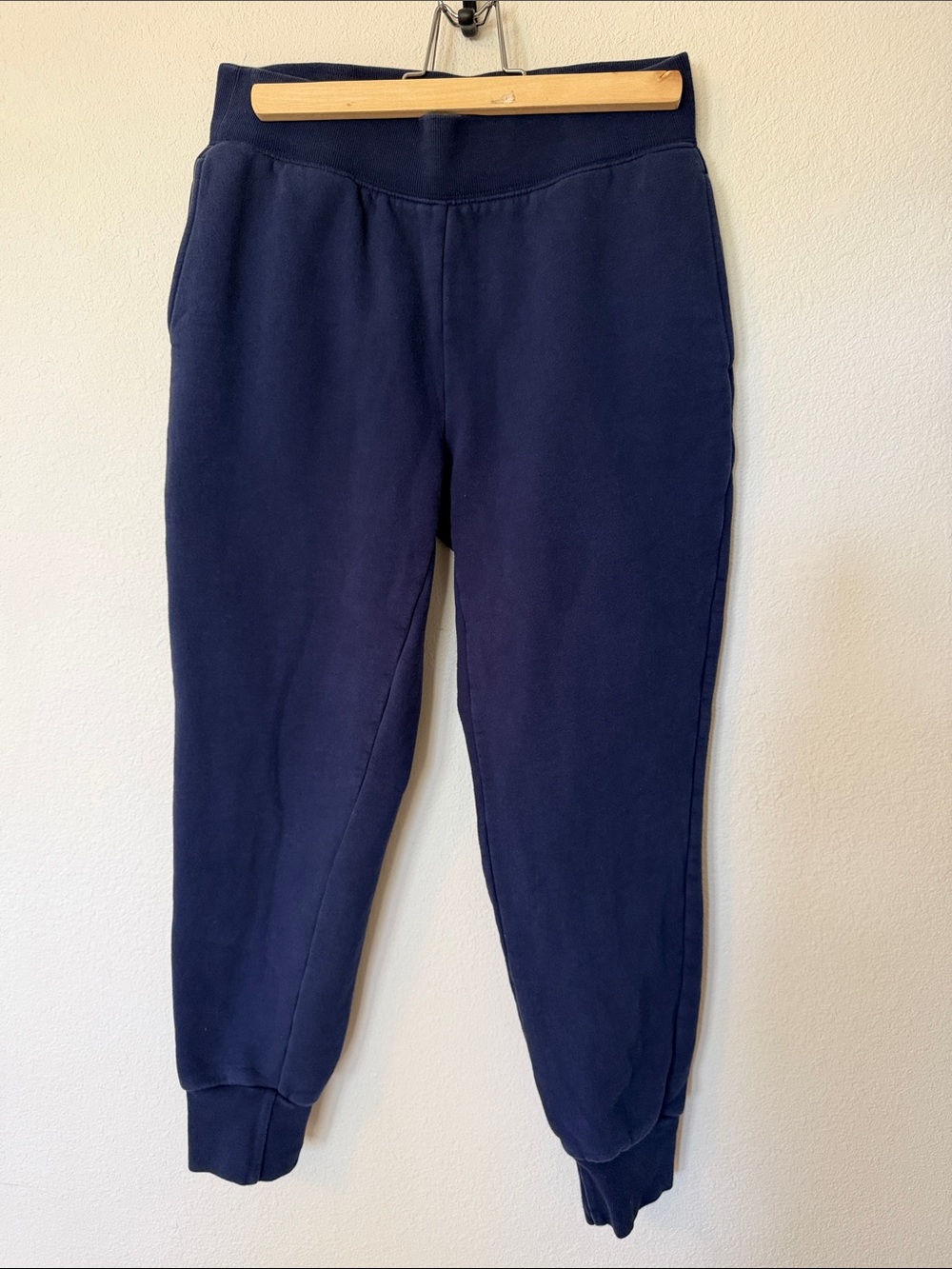 Navy Blue Aritzia TNA sweats Small